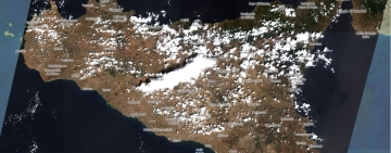 Immagini satellitari: Quando le formazioni di nubi ci sembravano normali ed oggi pensiamo solo che siano scie chimiche
