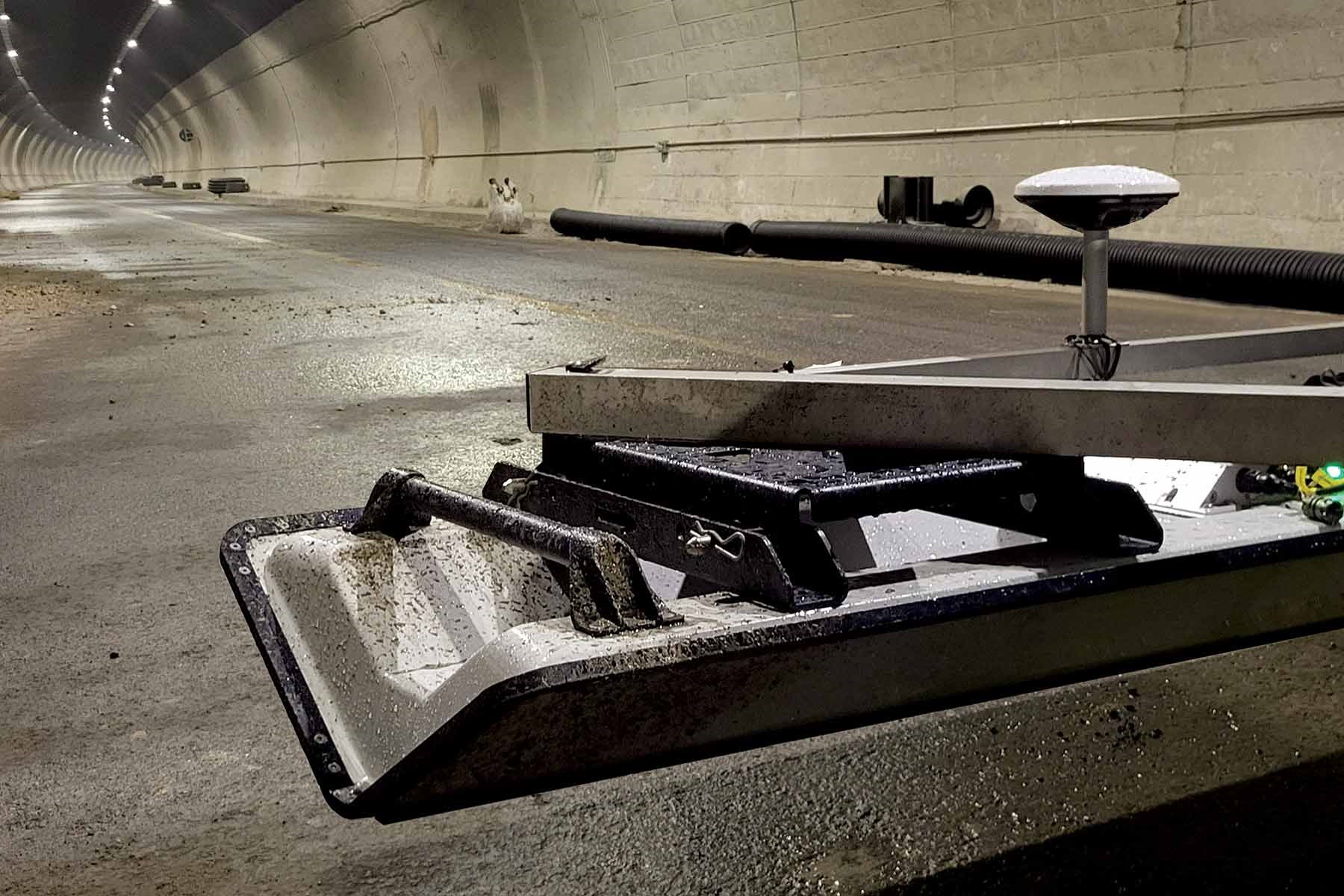 Pioggia in galleria: il georadar svela cosa accade sotto l’asfalto grazie alla tecnologia Kontur