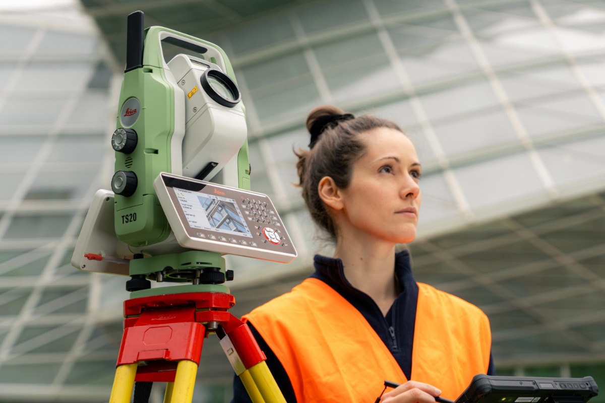 Leica TS20: l’eccellenza nel rilievo con la nuova stazione totale che stabilisce lo standard di produttività e il futuro del rilievo robotico.