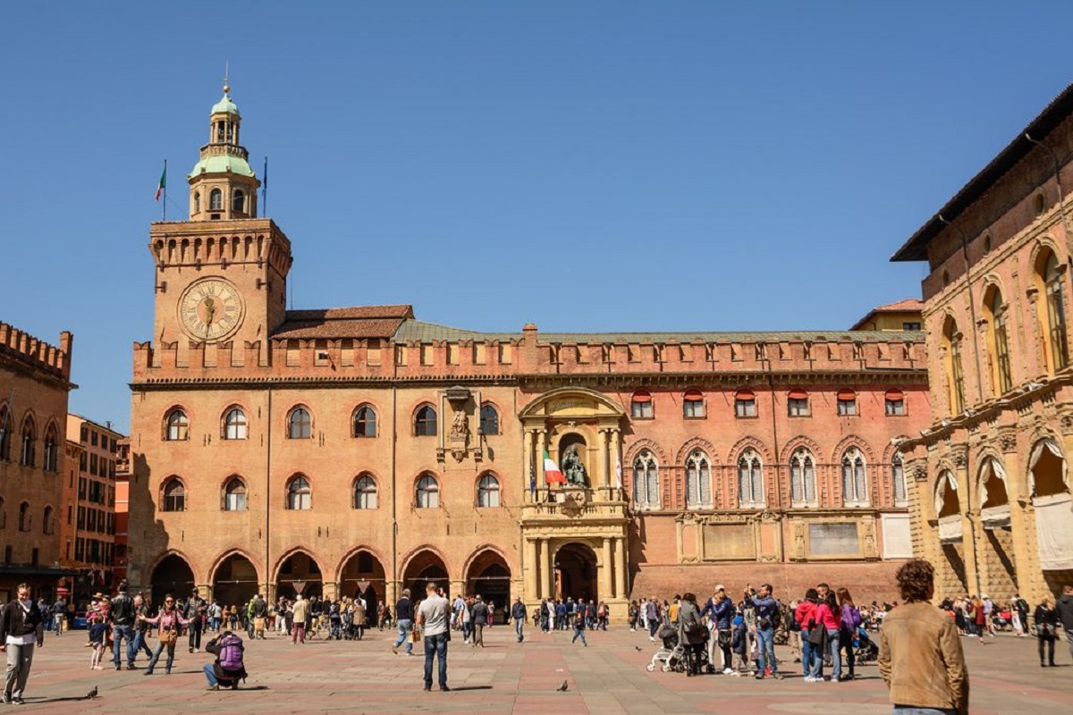 Palazzo d'Accursio a Bologna, sede della Conferenza ASITA 2026 dedicata alla geomatica e alle tecnologie geospaziali.
